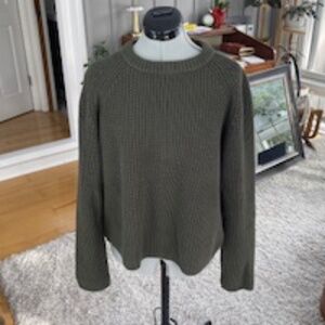 Quince - Green Organic Cotton Crew Neck - L